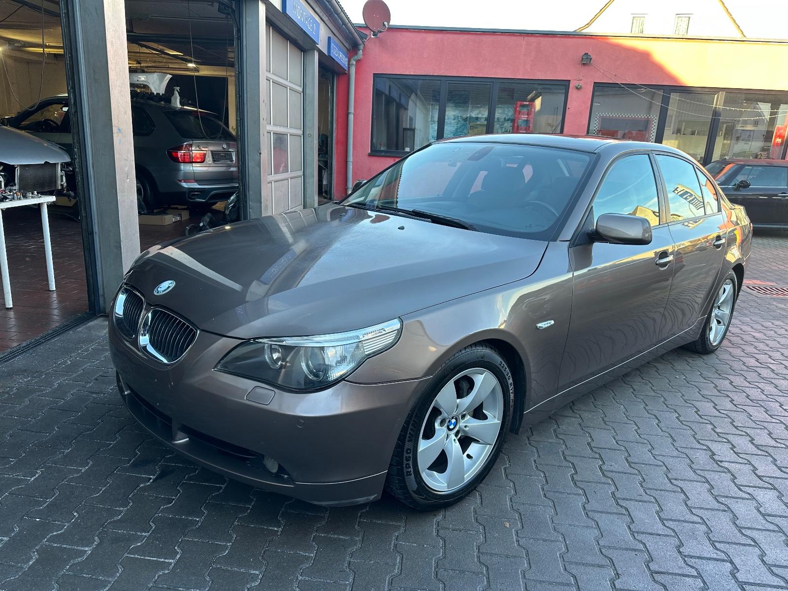 BMW 530 5 Limousine 530i.Navi.Leder:Xenon.SD.PDC.