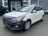 Hyundai i20 Select - Hyundai: Unfallwagen