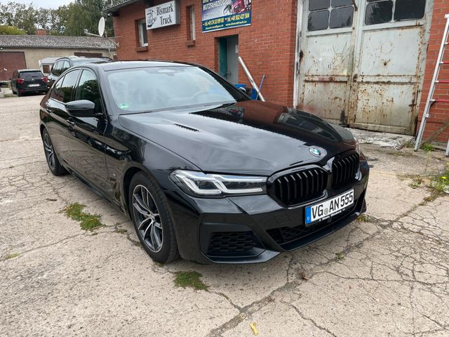 BMW 540 Baureihe 5 Lim. 540 i xDrive M Sport