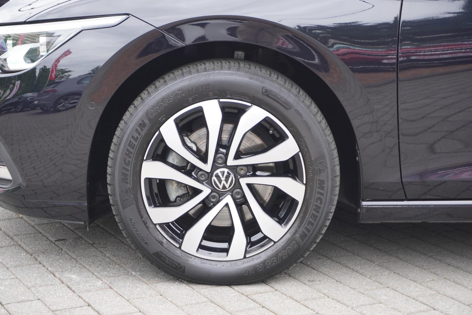 Volkswagen Golf 1.5 TSI Active LED+ HUD Standheizung Navi, миниатюра 10