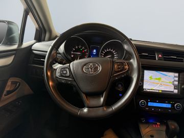 Toyota Avensis - 12