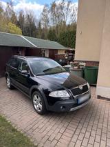 Skoda Octavia Scout TDI 4x4 Zahnriemen neu + TÜV... - Skoda Octavia aus 2008: Scout