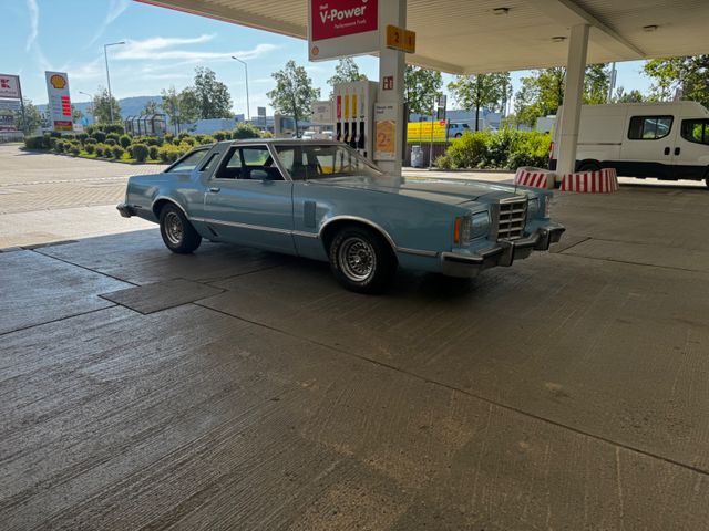 Ford Thunderbird