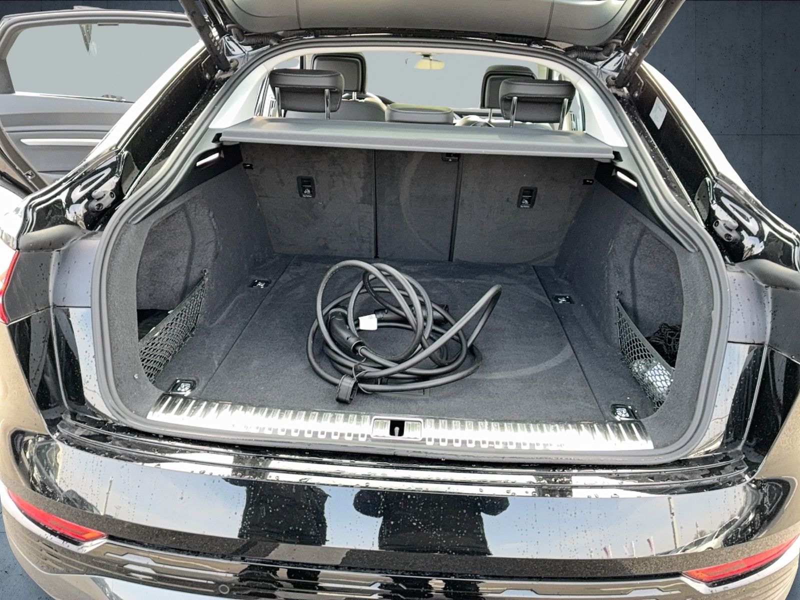 Audi Q8 e-tron - Bild 14