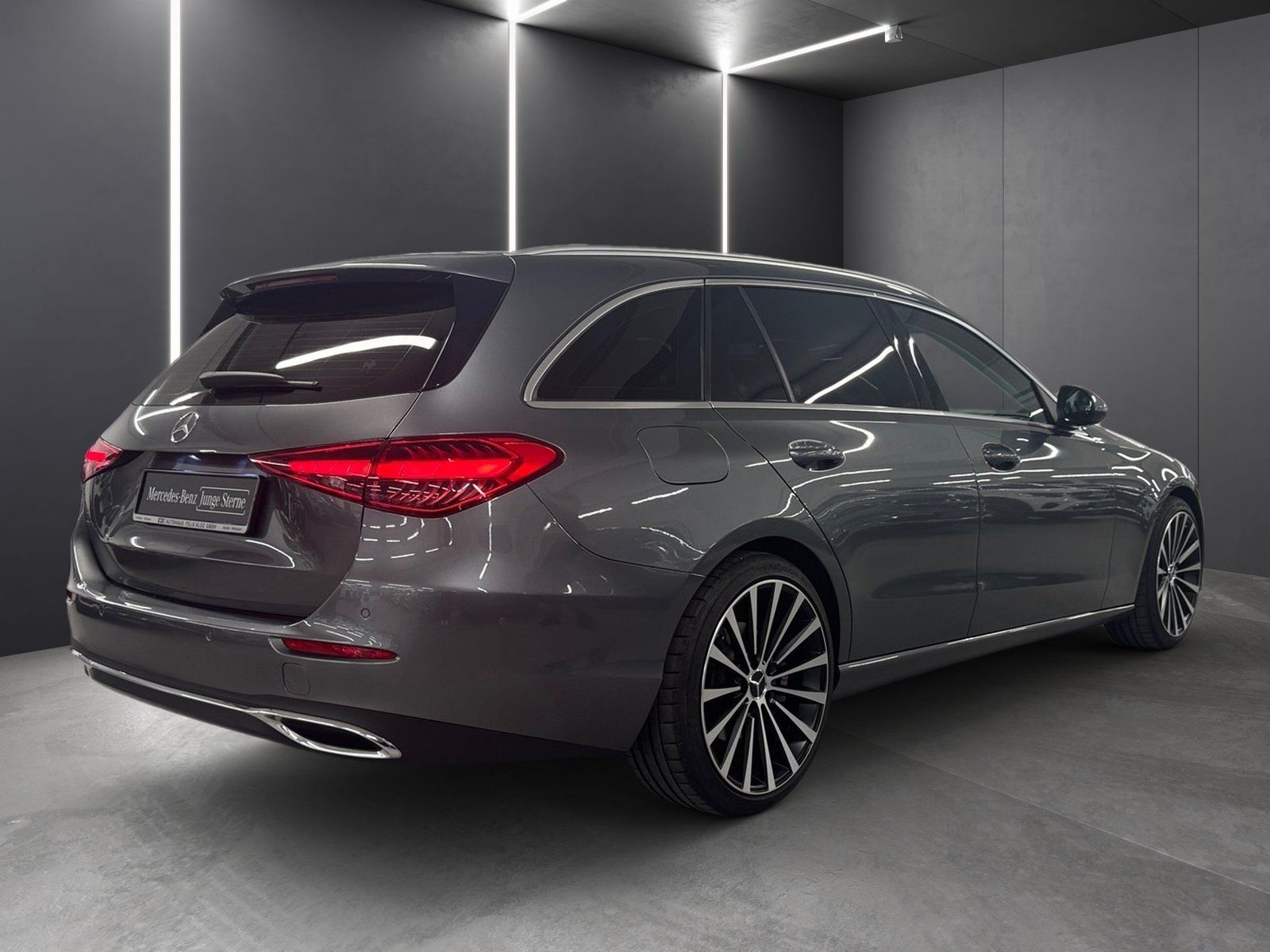 Fahrzeugabbildung Mercedes-Benz C 200 T Avantgarde*Pano*Totwin*LED*Kamera*CarPl*