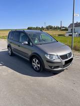 Volkswagen VW Touran Cross 2.0 TDI. 170 PS Diesel - Volkswagen Touran: Ps TDI 170
