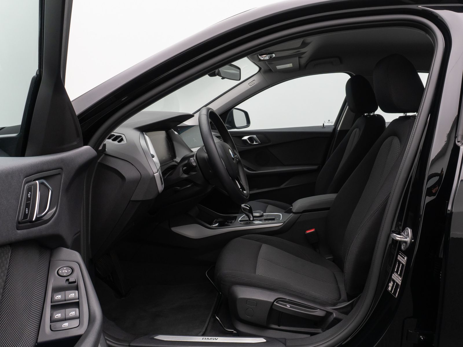 Fahrzeugabbildung BMW 118i GeschwindigReg LED PDC CockpitPro DAB WLAN