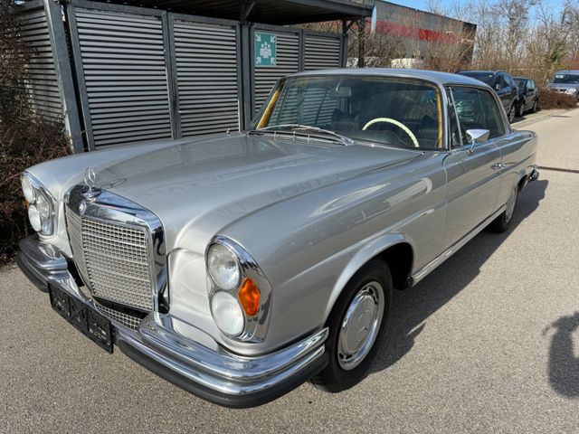 Mercedes-Benz 280 SE 3.5