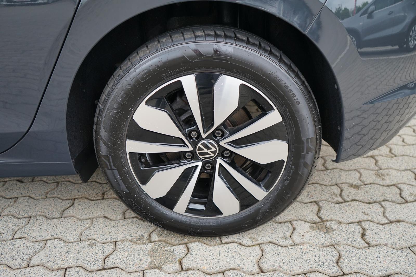 Volkswagen Golf VIII 1.0 TSI Move LED PDC App Connect, миниатюра 26