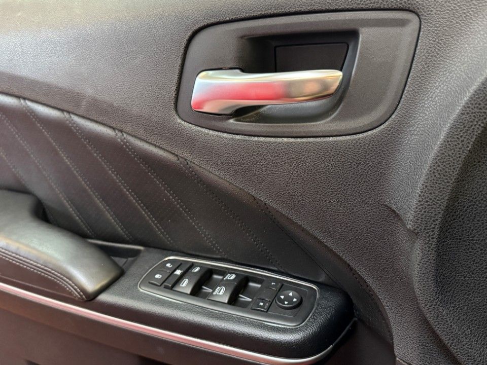 Fahrzeugabbildung Dodge Charger 3.6 Pentastar mit LPG Leder Kamera