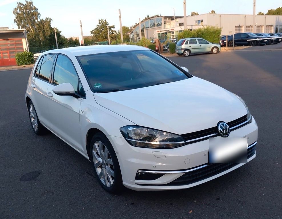 Image of Volkswagen Golf