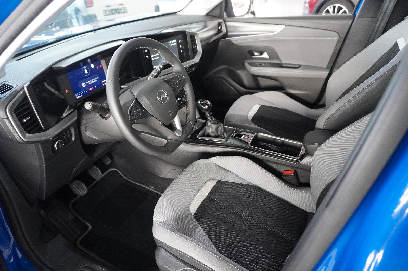 Fahrzeugabbildung Opel Mokka ELEGANCE 1.2T NAVI/LED/KAMERA/SPORT/SH/DAB