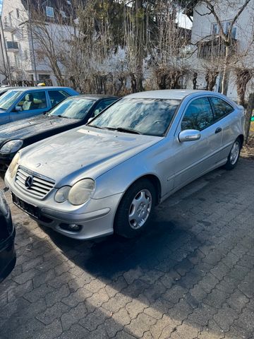 Mercedes-Benz CL 200