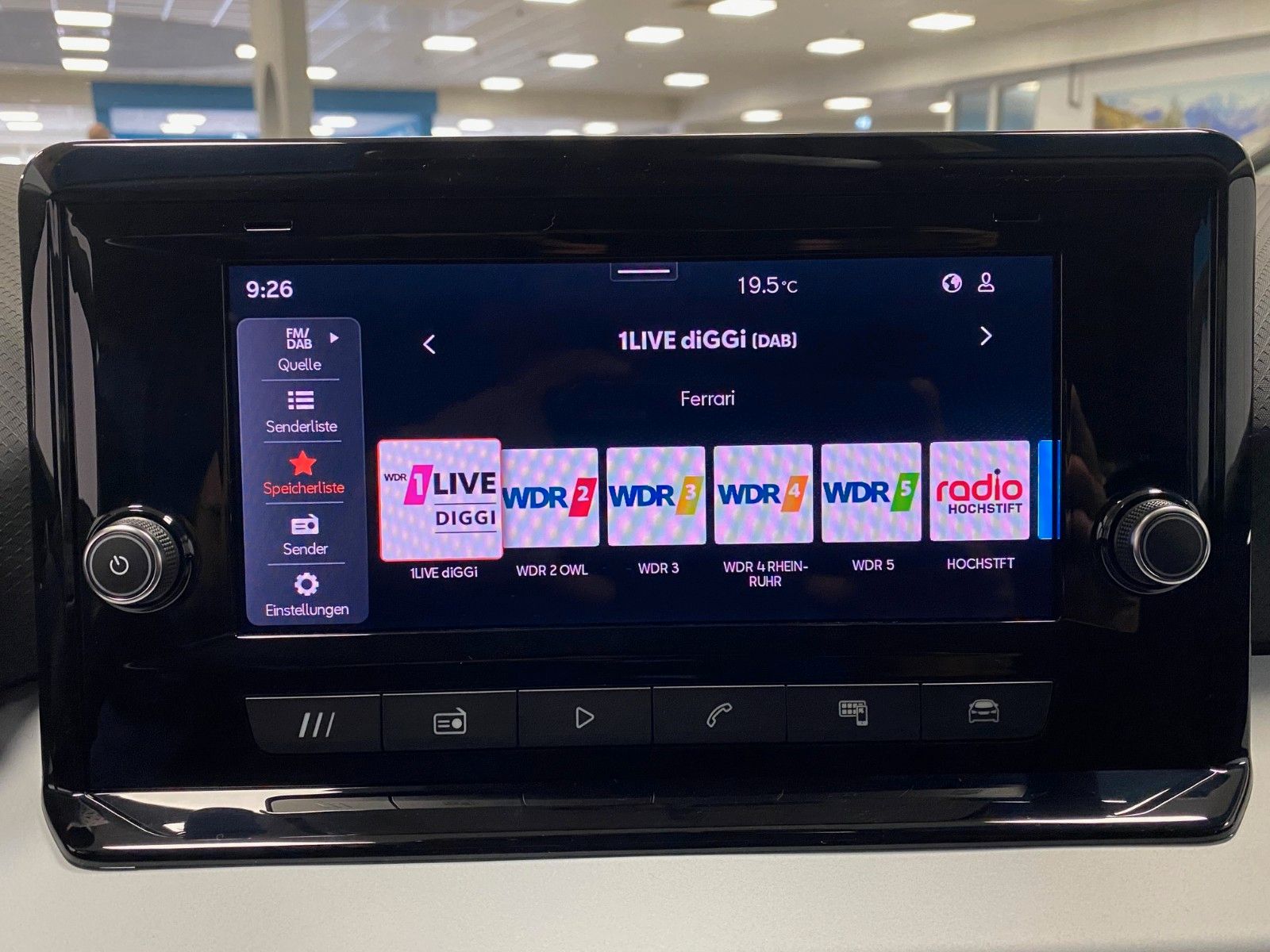 Fahrzeugabbildung SEAT Ibiza 1.0 TSI Style+5 Jah GARANTIE+KAMERA+PDC+BC