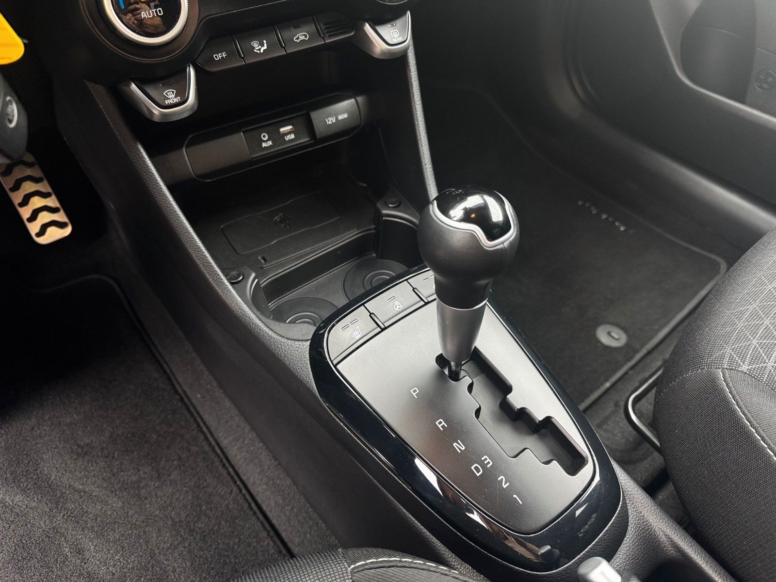 Fahrzeugabbildung Kia Picanto 1.2 SPIRIT Automatik NAVI KAMERA KLIMAUT