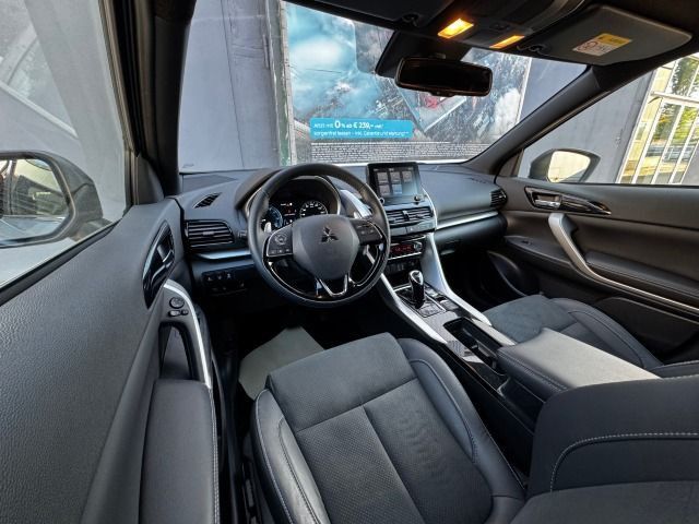 Fahrzeugabbildung Mitsubishi Eclipse Cross 2.4 MIVEC PLUS Navi*1.Hand