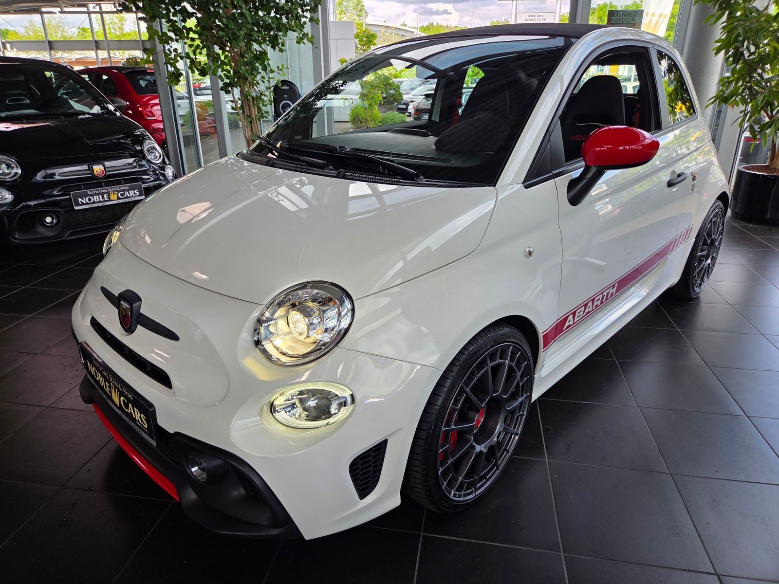 Fahrzeugabbildung Abarth 595 C Esseesse Beats XENON NAVI ALU