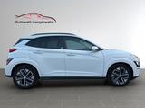 Hyundai Kona*Trend Elektro*2WD*Navi*Apple*RFK*SHZ*2.Hand - weiße Hyundai KONA Elektro