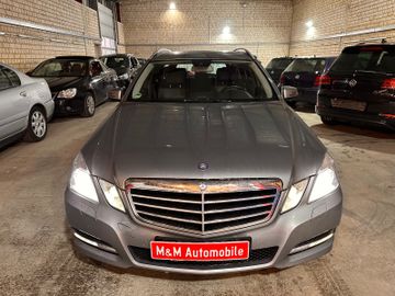 Mercedes E 200 - 2