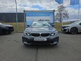 BMW 320i Limousine Advantage Head-Up DAB WLAN Shz - BMW 320 Gebrauchtwagen in Erfurt