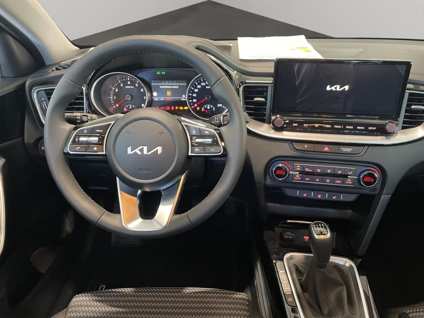 Fahrzeugabbildung Kia Ceed Ultimate Edition Kamera totWinkASS Navi