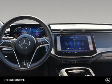 Mercedes E 200 - 9