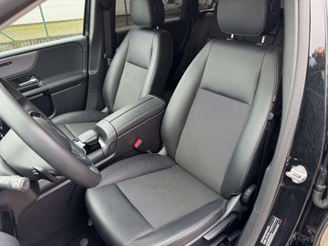 Mercedes B 180 - 12