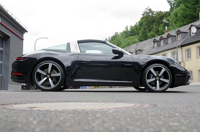 Porsche 992 Targa 4*Sportabgas,BOSE,U-FREI,Approved0726