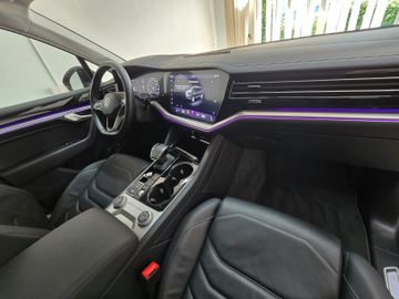 Volkswagen Touareg - 9