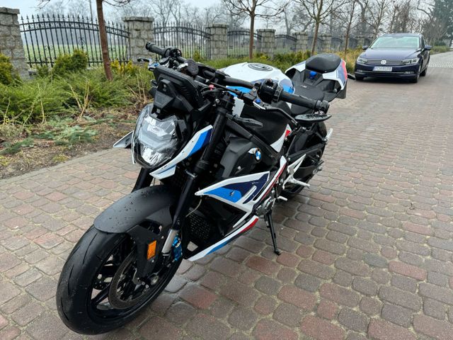 BMW M1000R / damaged/ unfall