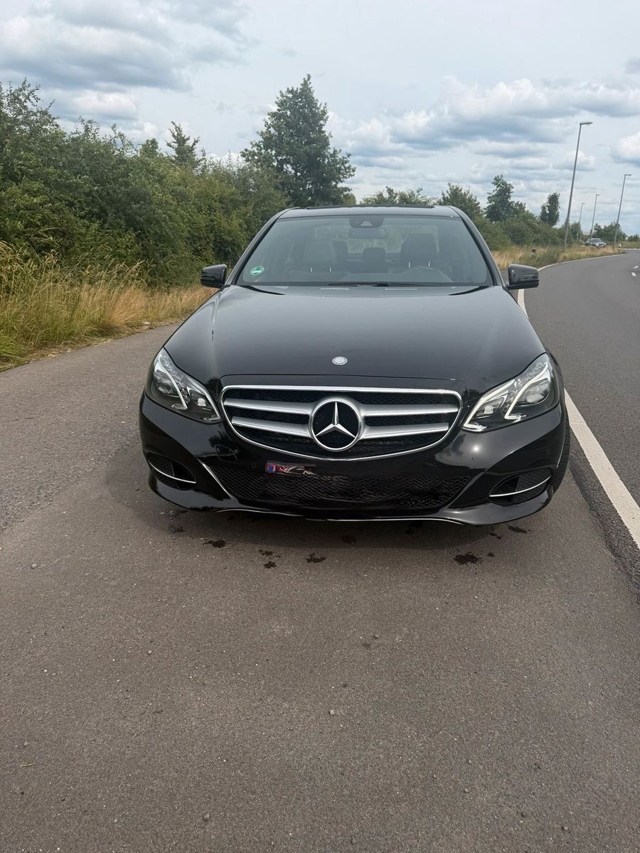 MERCEDES-BENZ Mercedes w 212 ez 2017 E220
