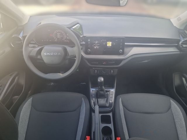 Fahrzeugabbildung SKODA Fabia 1.0 TSI Essence KLIMA TEMPOMAT LED