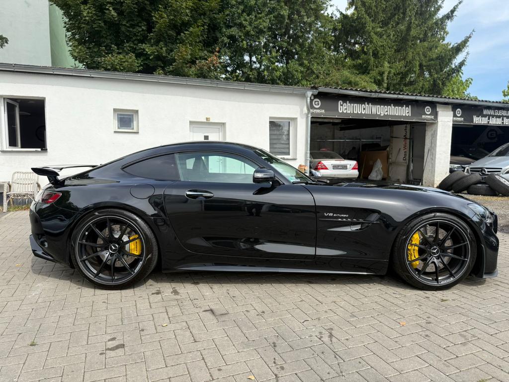 Mercedes-Benz AMG GT R