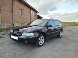 Audi A4 B5 1.8 Avant - 4x el. FH, el. Schiebedach - Audi A4 aus 2000: Kombi