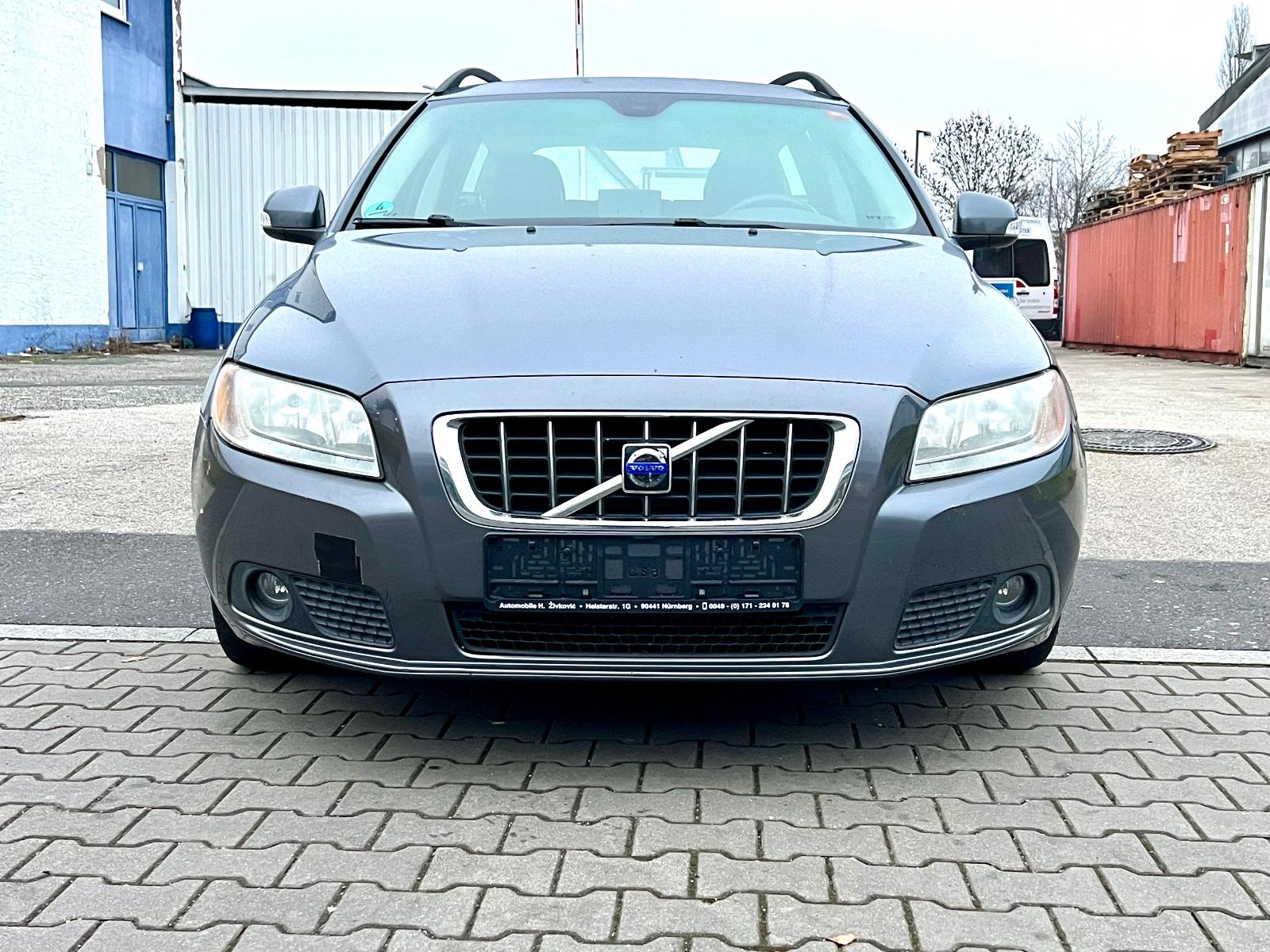 Volvo V70 2008 — photo 23