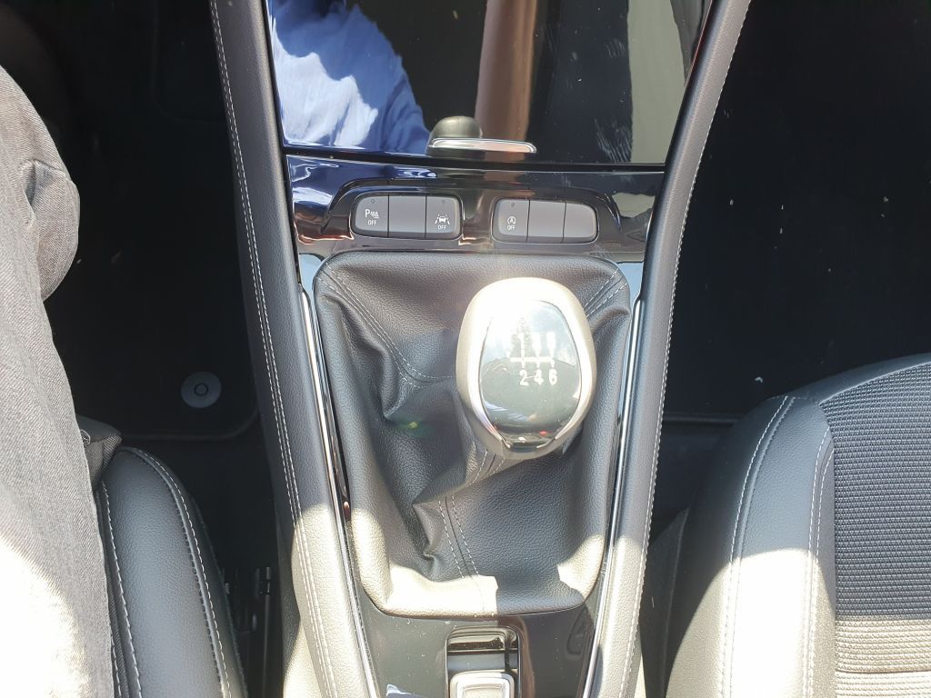 Fahrzeugabbildung Opel Grandland 1.2 DI GS+LED+Keyless+Kamera+Navi