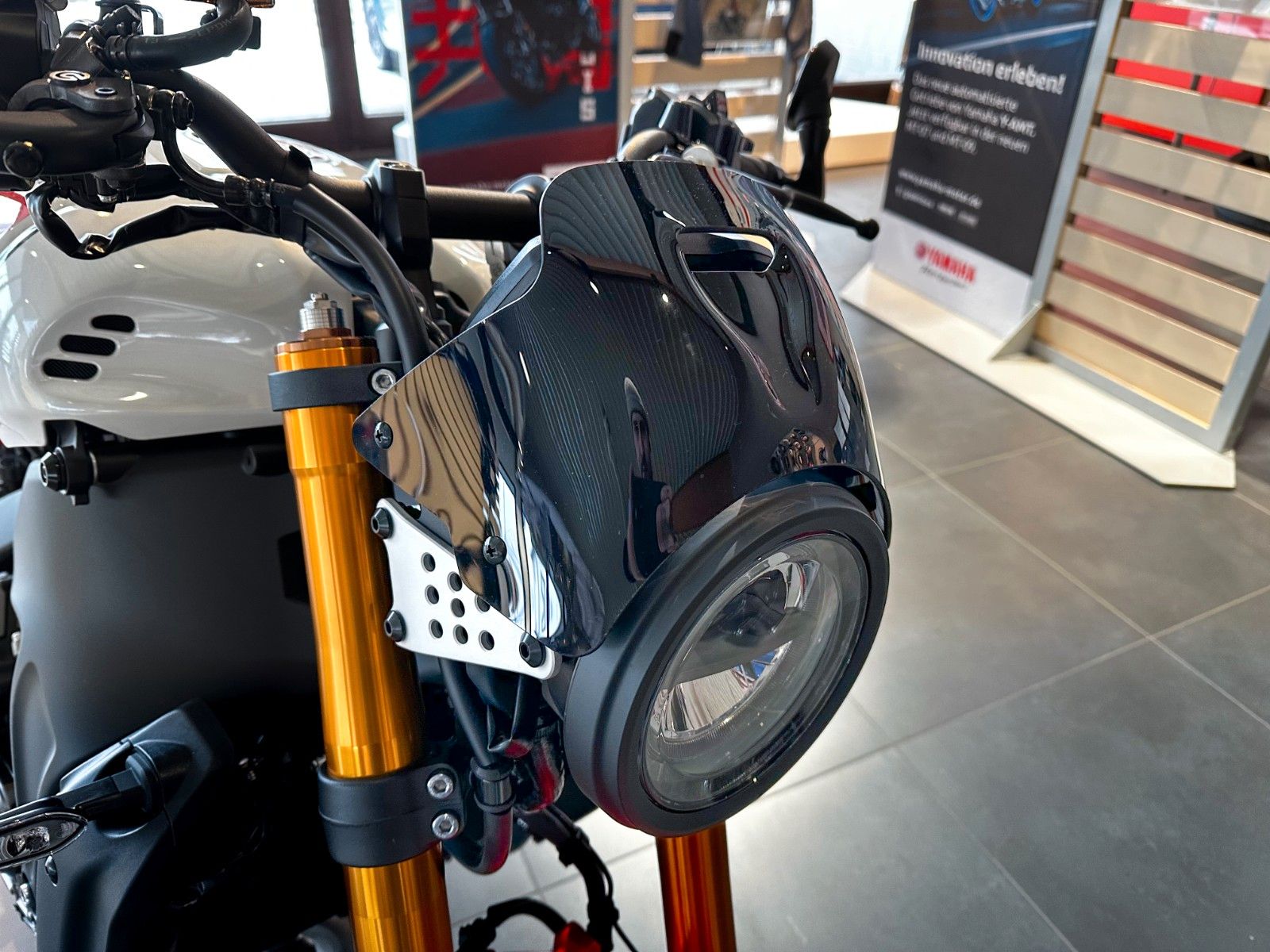 Fahrzeugabbildung Yamaha XSR 900  2024 - Neufahrzeug mit Sonderzubehör!