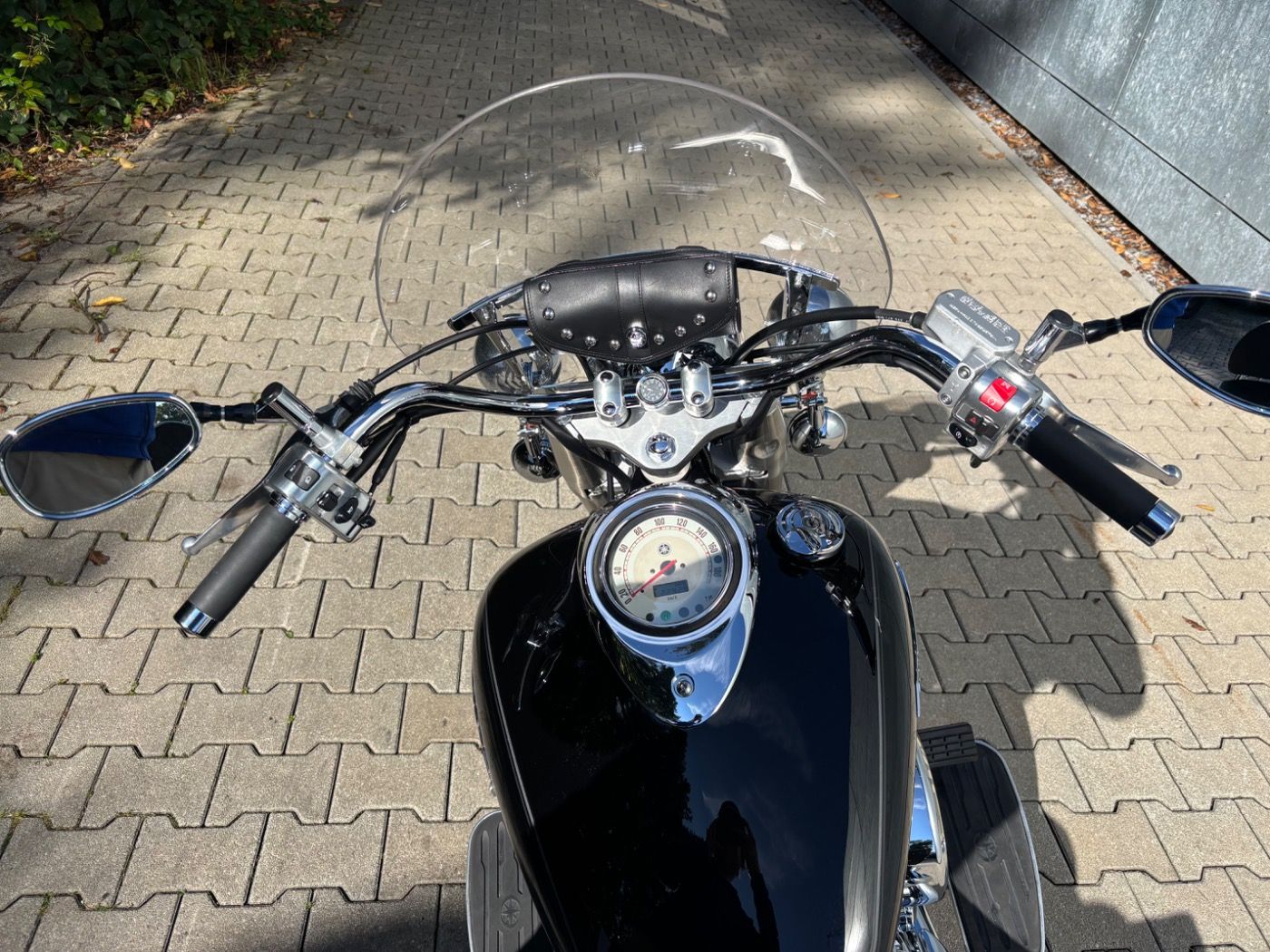 Fahrzeugabbildung Yamaha XVS 1100 Drag Star