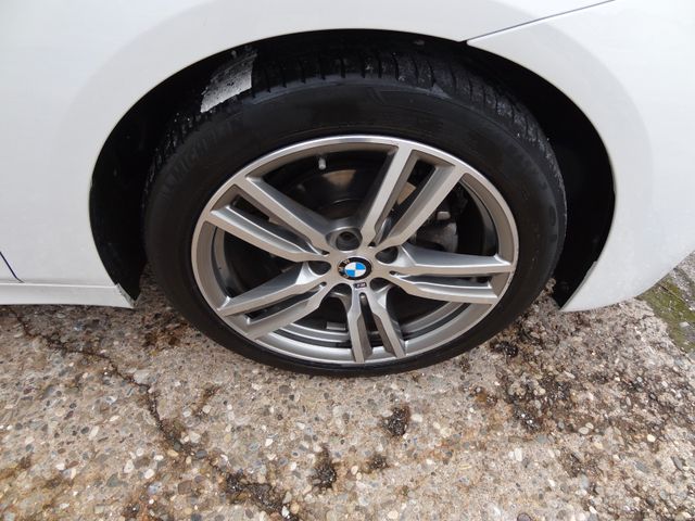 Fahrzeugabbildung BMW 218 Active Tourer/M-Paket/61TKM/1.Hd/PDC/