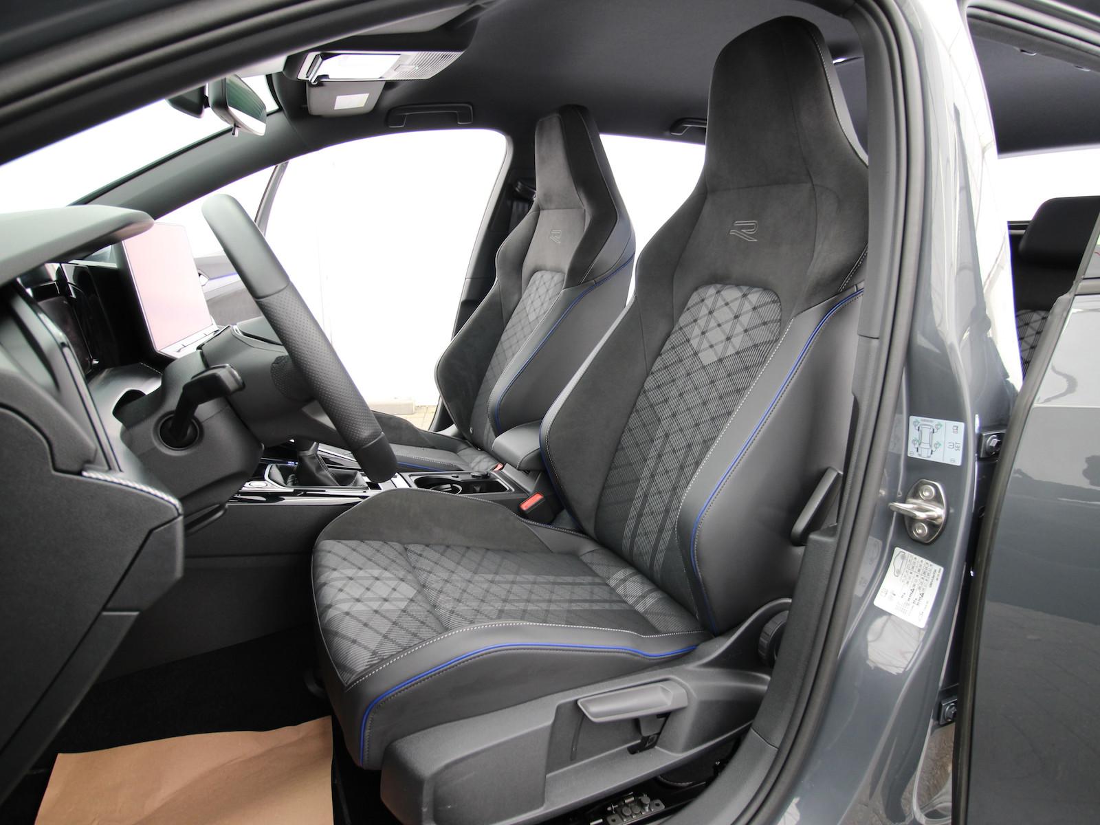 Volkswagen Golf VIII Variant 1.5 TSI R-Line LED+KAMERA+ACC, миниатюра 10