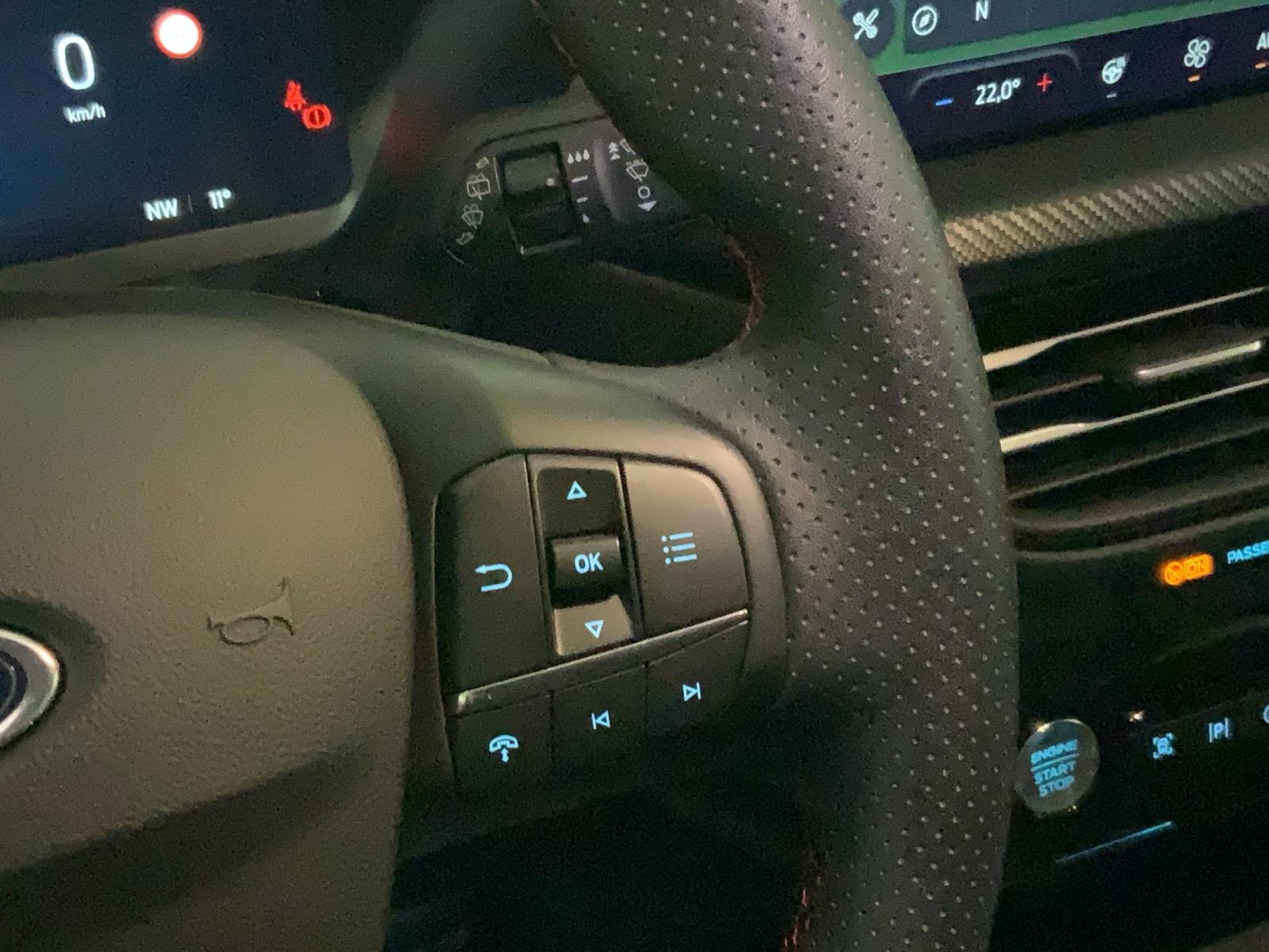 Ford Kuga ST-Line X Aut.*360GRAD*LED-MATRIX*NAVI*GRA*