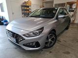 Hyundai i30 1.6 CRDi 115 DCT-7  Business Auto,Kamera,LED - Hyundai i30 mit Diesel-Antrieb: Limousine, Automatik