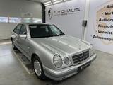 Mercedes-Benz E 230 Limousine ELEKTR. FENSTER/SPIEGEL SCHIEBED - Mercedes-Benz E 230 aus 1996