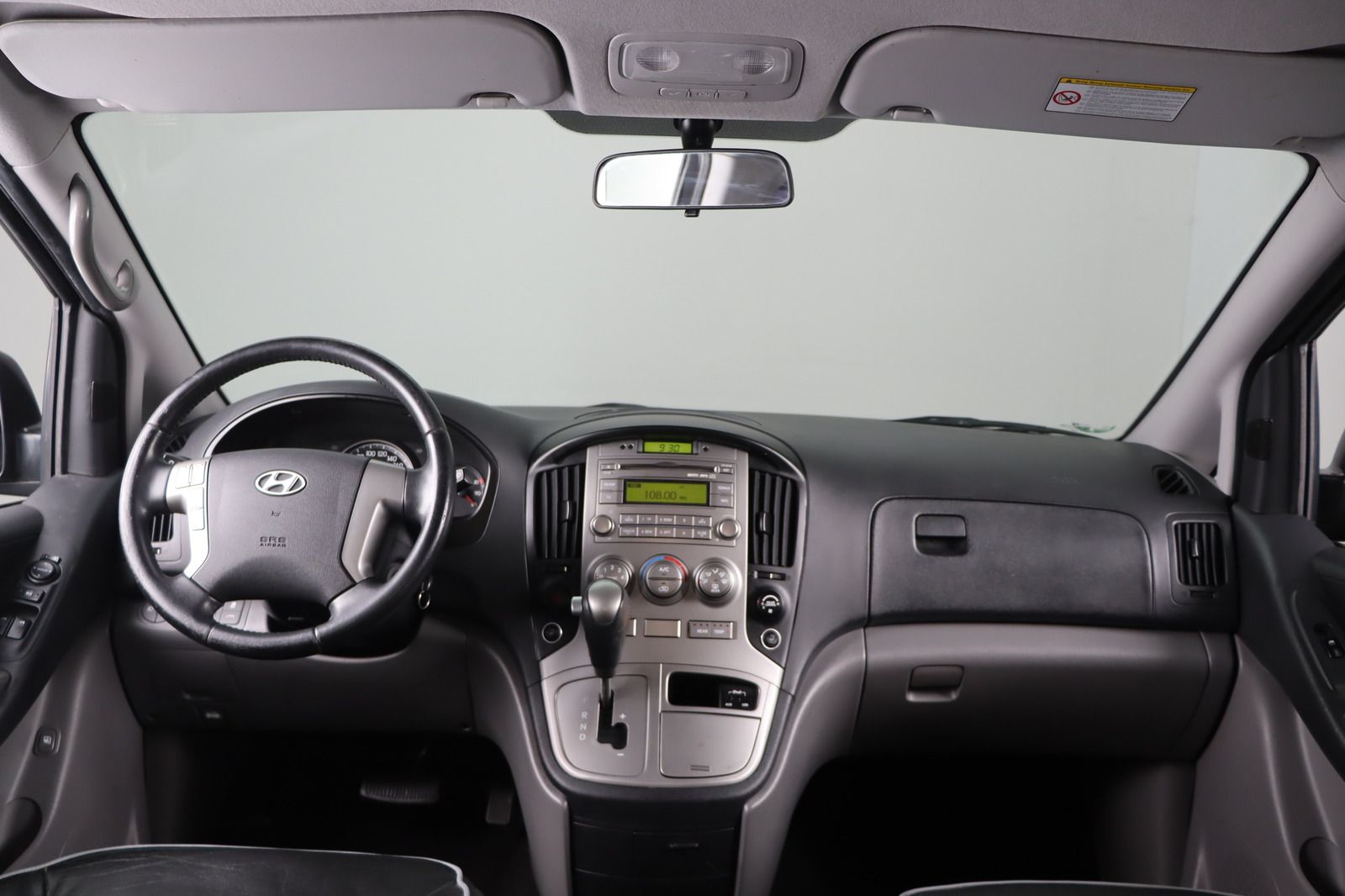 Fahrzeugabbildung Hyundai H-1 2.5CRDi Travel 8-Sitzer * PDC