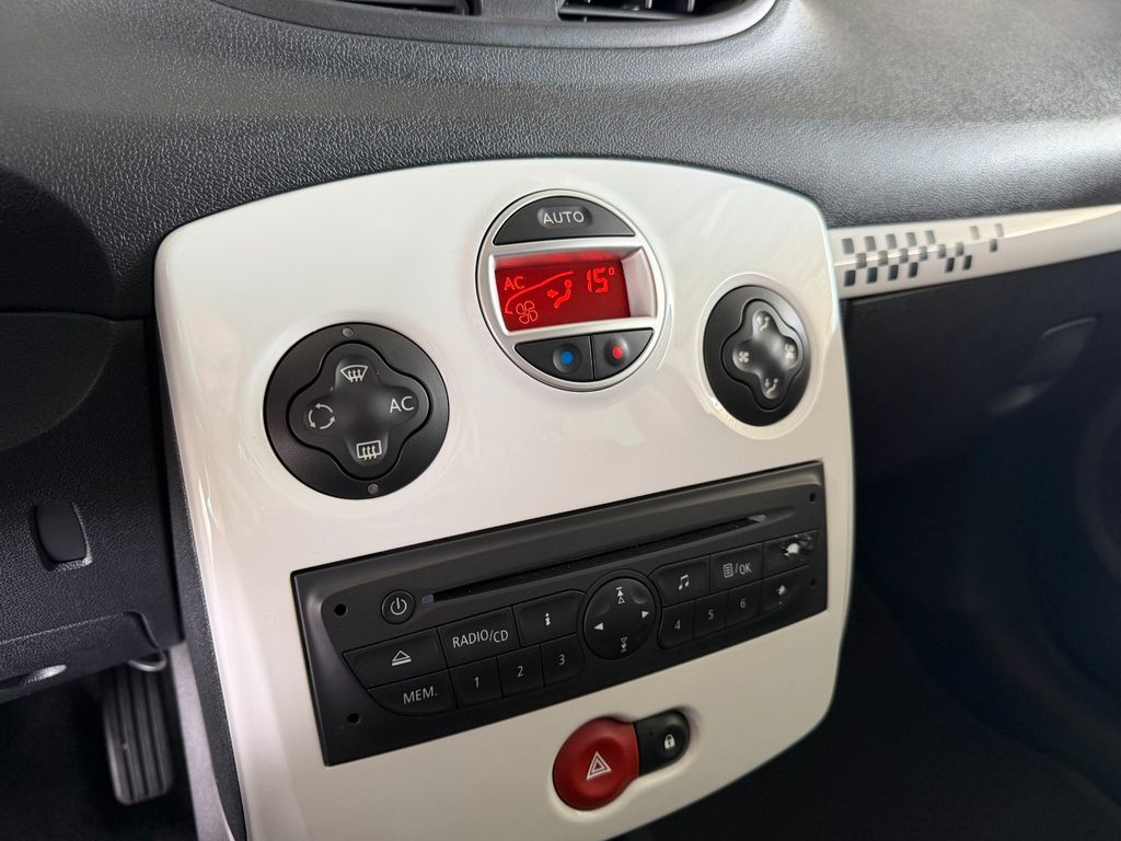 RENAULT Clio Dynamique TCE 100 Sport RENAULT Clio Dynamique TCE 100 Sport