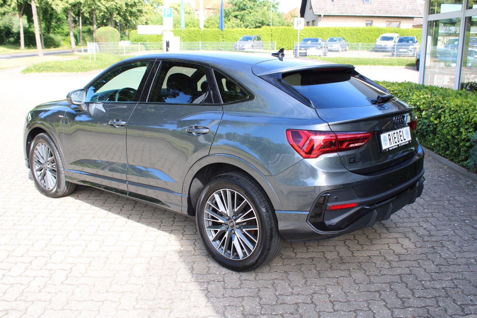 Audi Q3 Sportback 40 TFSI quattro S line foto 4