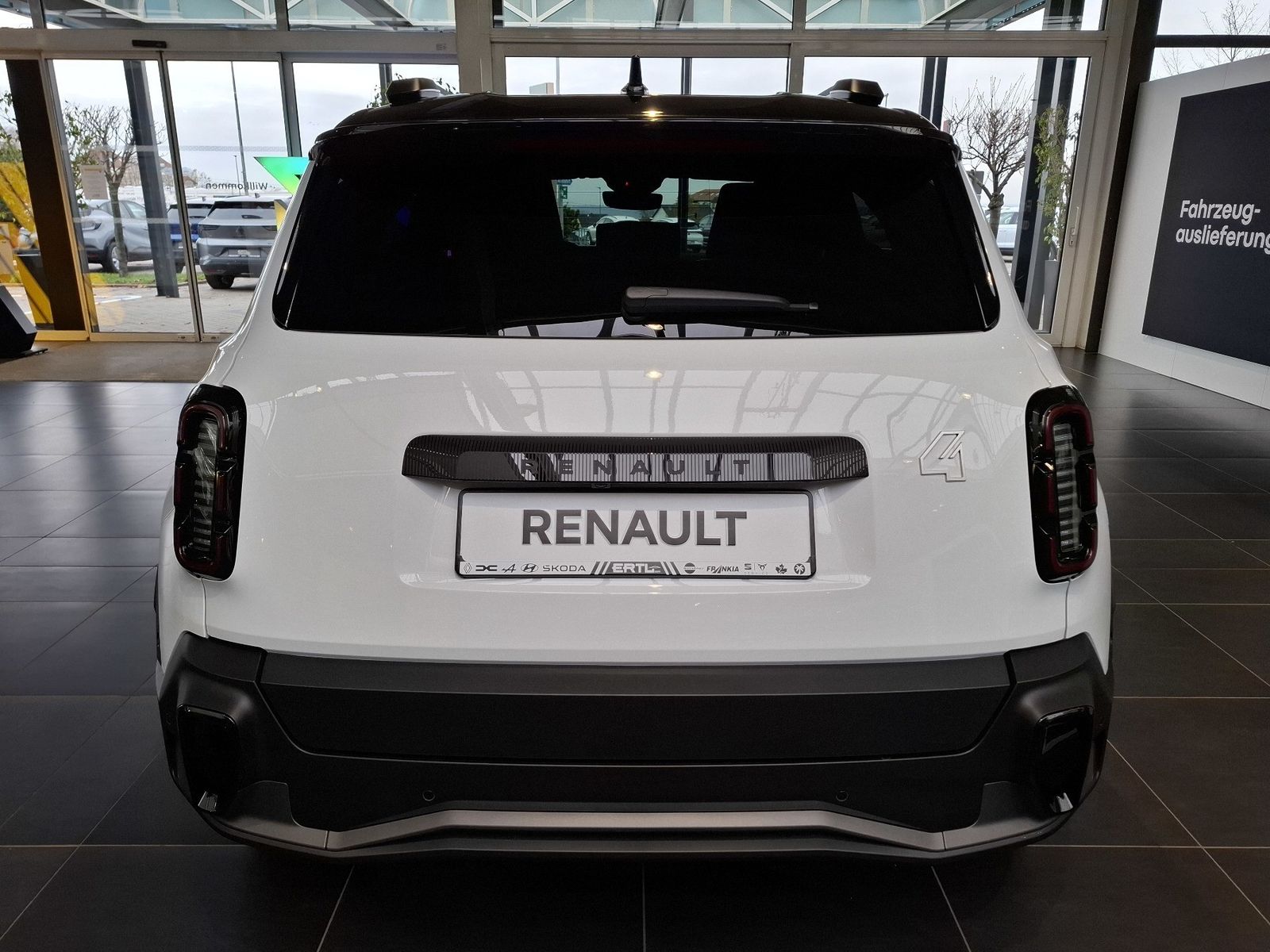 Renault R 4 - Bild 8