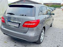 Fahrzeugabbildung Mercedes-Benz B 200 *NAVI*AHK*BIXENON*