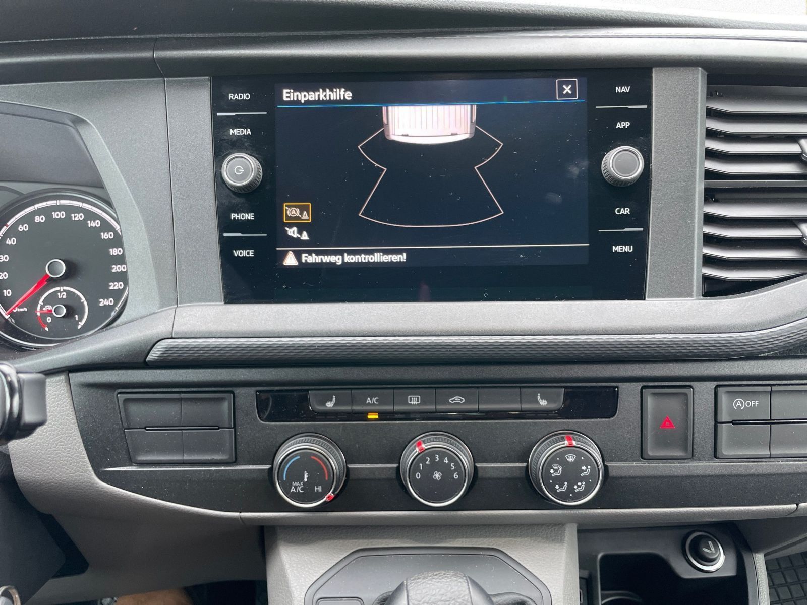 Volkswagen T6 Kombi - Bild 10