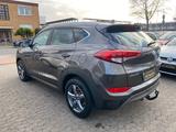 Hyundai Tucson Premium 2WD - silberne Hyundai TUCSON